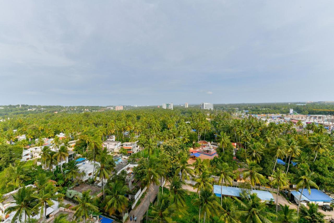 Super Hotel O Tyche Stays Thiruvananthapuram Bagian luar foto
