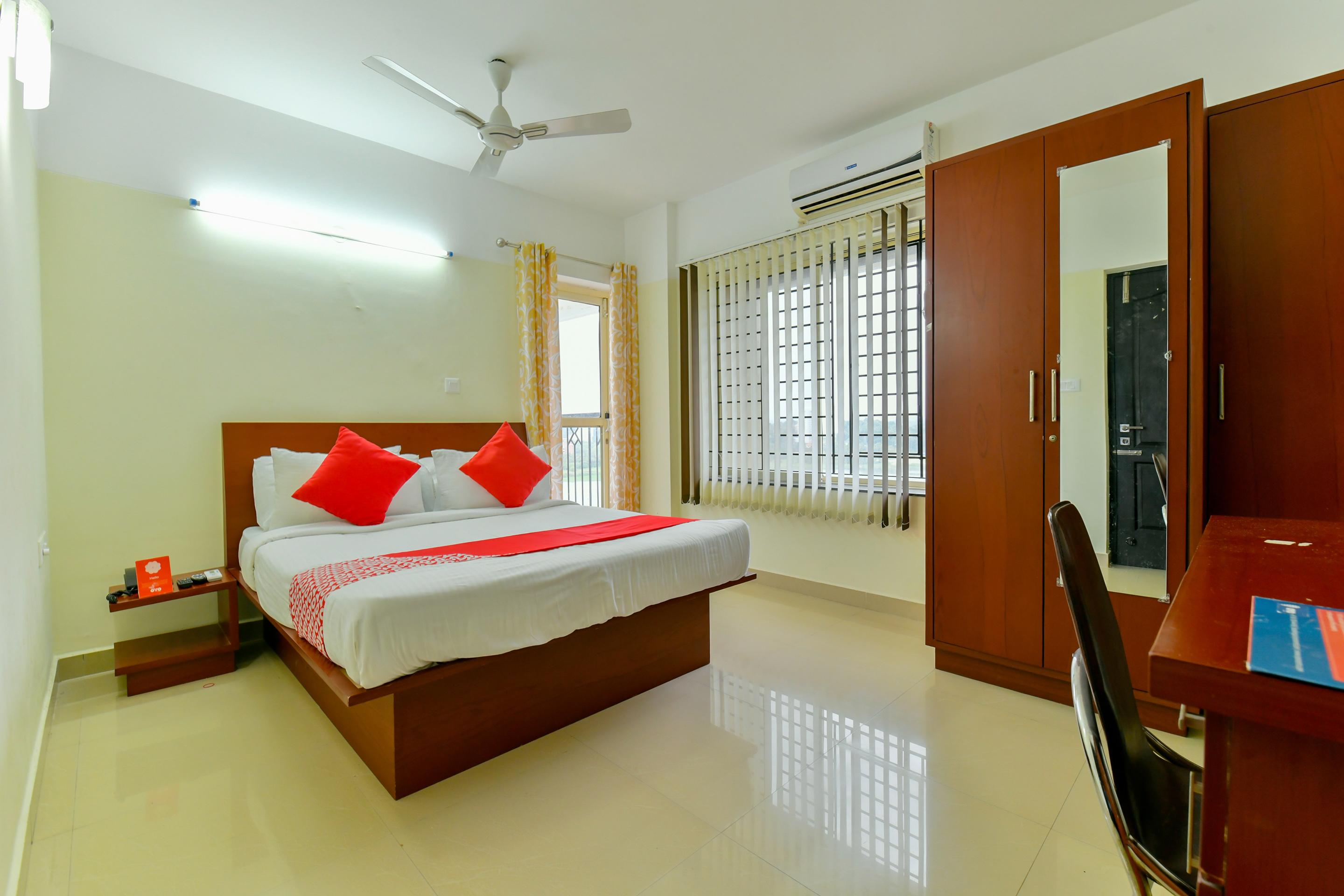 Super Hotel O Tyche Stays Thiruvananthapuram Bagian luar foto