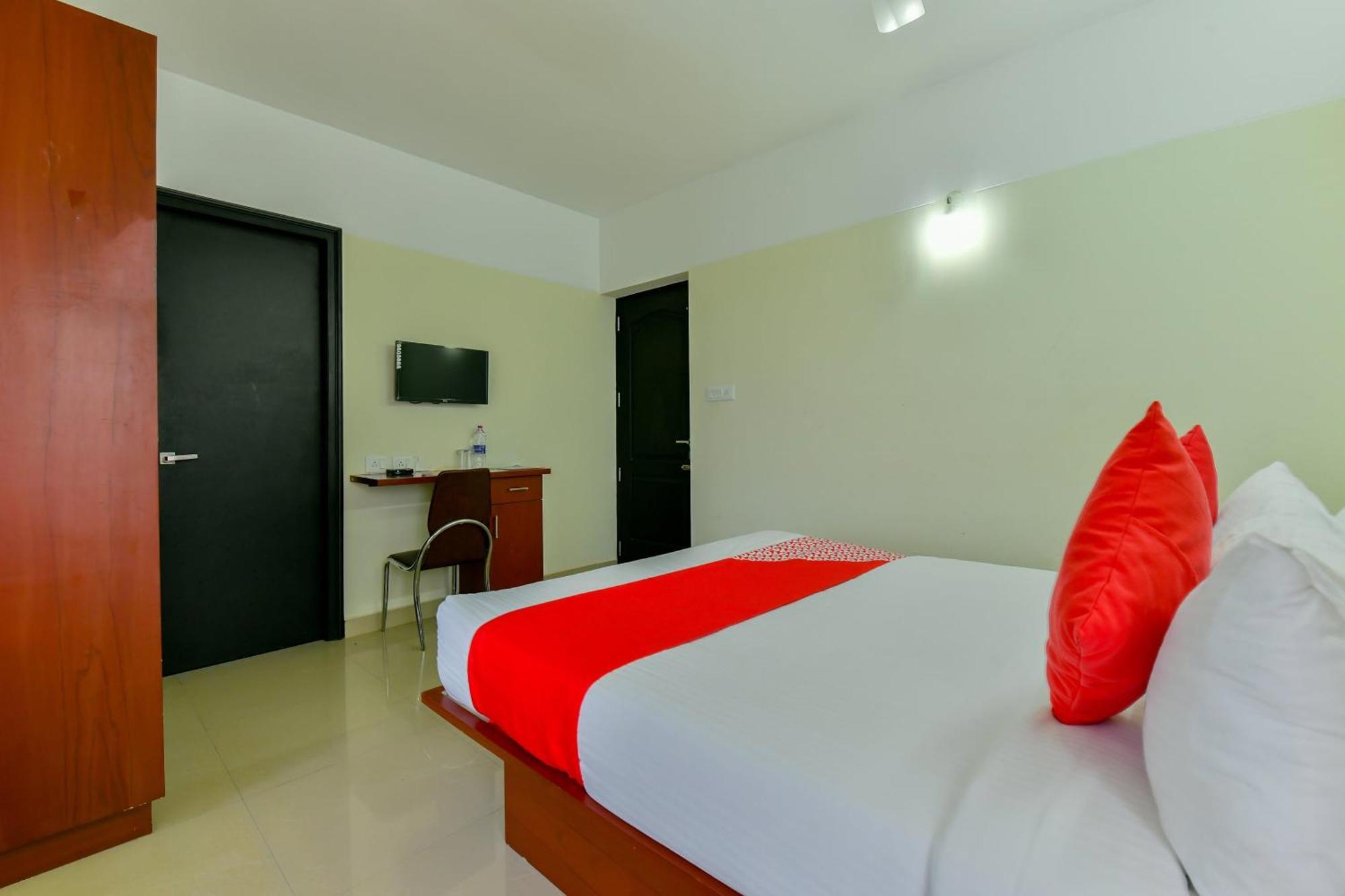 Super Hotel O Tyche Stays Thiruvananthapuram Bagian luar foto