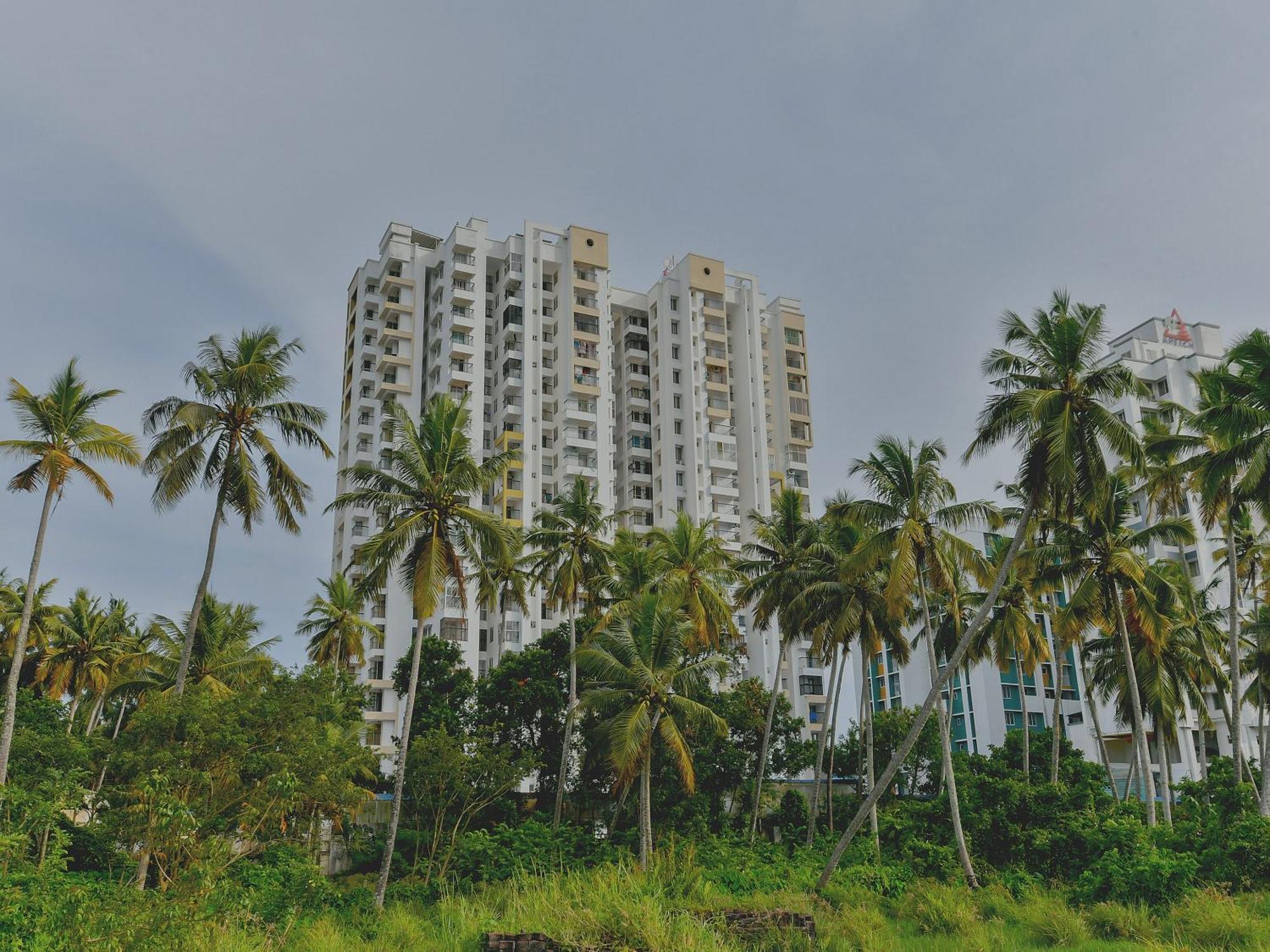Super Hotel O Tyche Stays Thiruvananthapuram Bagian luar foto