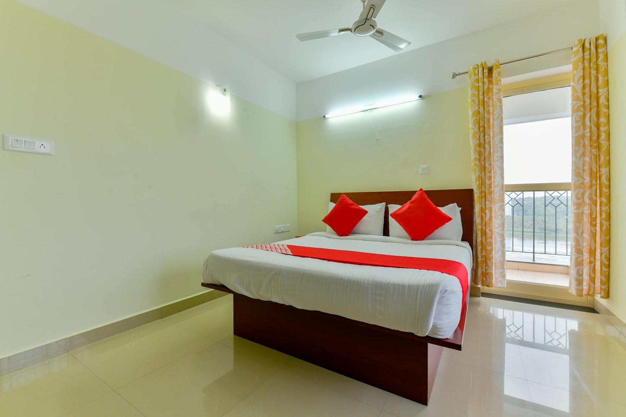 Super Hotel O Tyche Stays Thiruvananthapuram Bagian luar foto