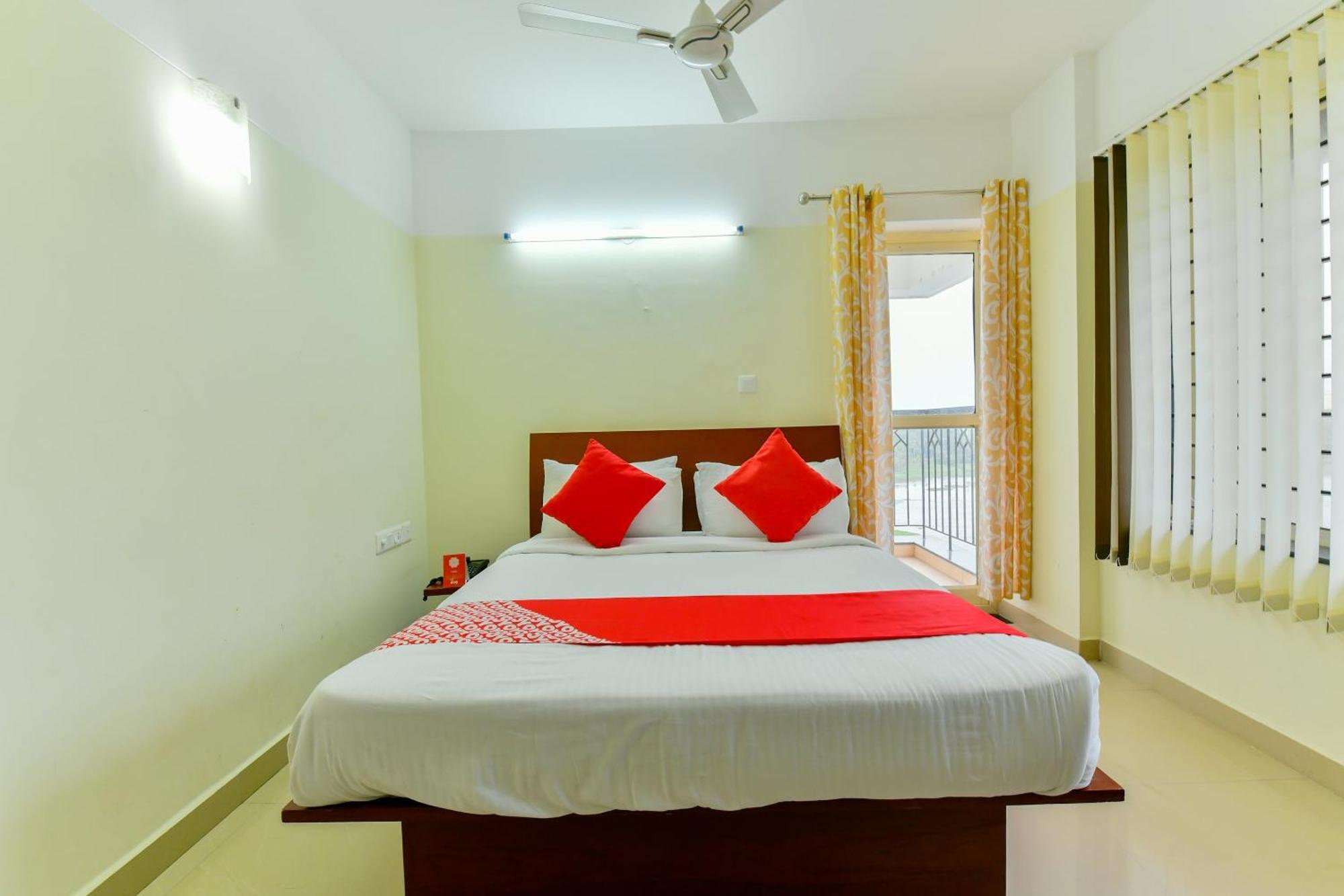 Super Hotel O Tyche Stays Thiruvananthapuram Bagian luar foto