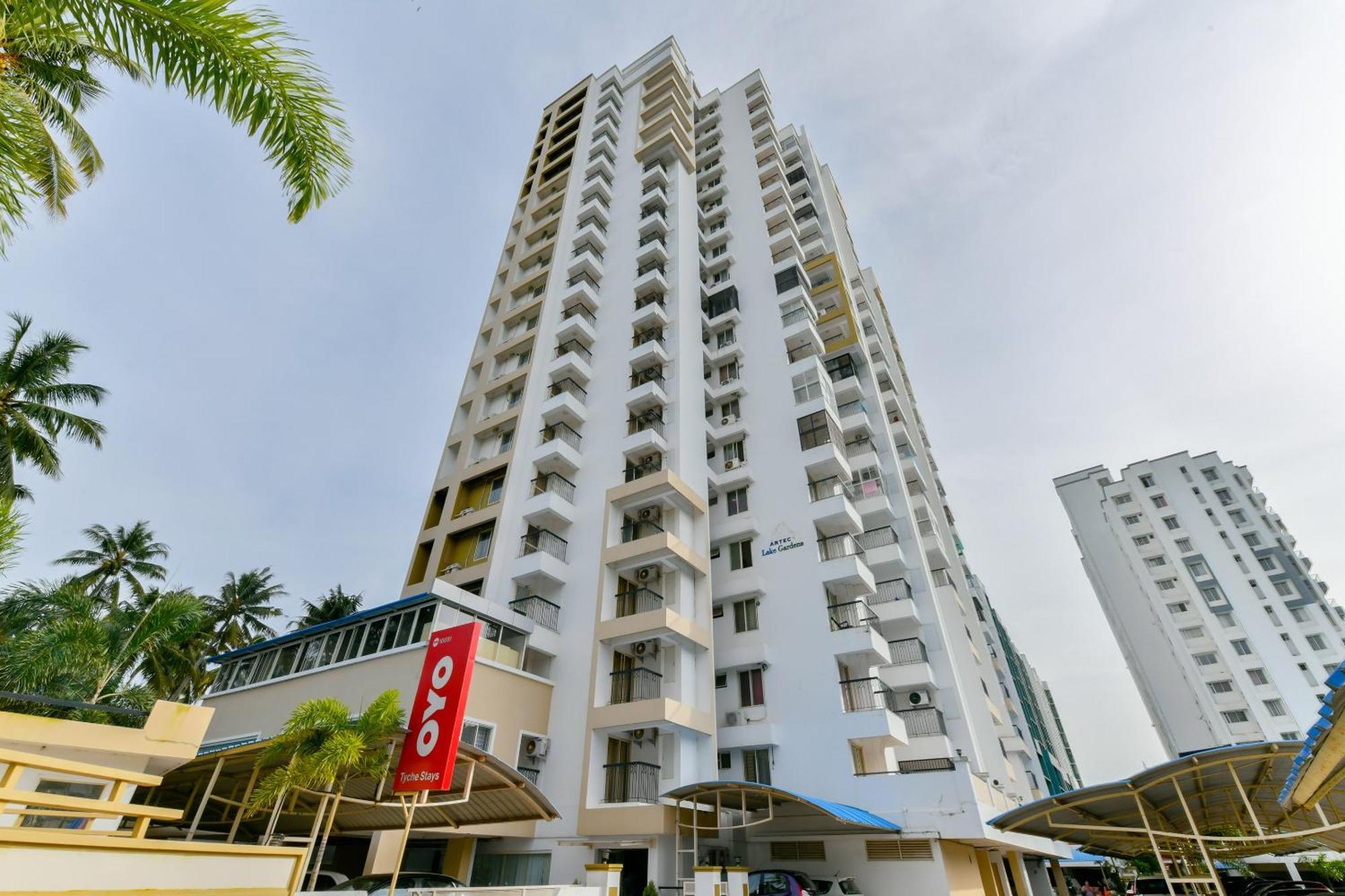 Super Hotel O Tyche Stays Thiruvananthapuram Bagian luar foto